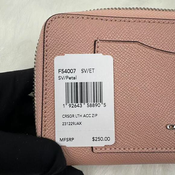 Coach Long Accordion Zip-around Wallet In Crossgrain Leather/Petal F54007 NWT - Picture 4 of 5